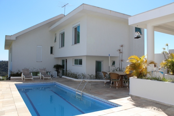 Casa de Condomínio para alugar com 5 quartos, 440m² - Foto 1