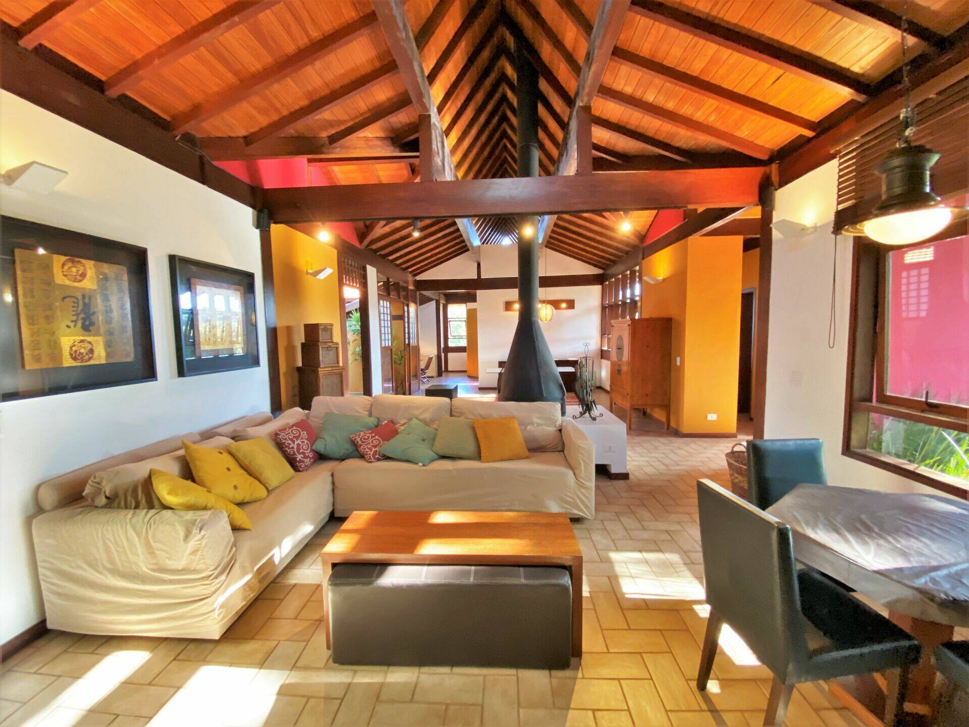 Casa de Condomínio à venda e aluguel com 4 quartos, 500m² - Foto 2