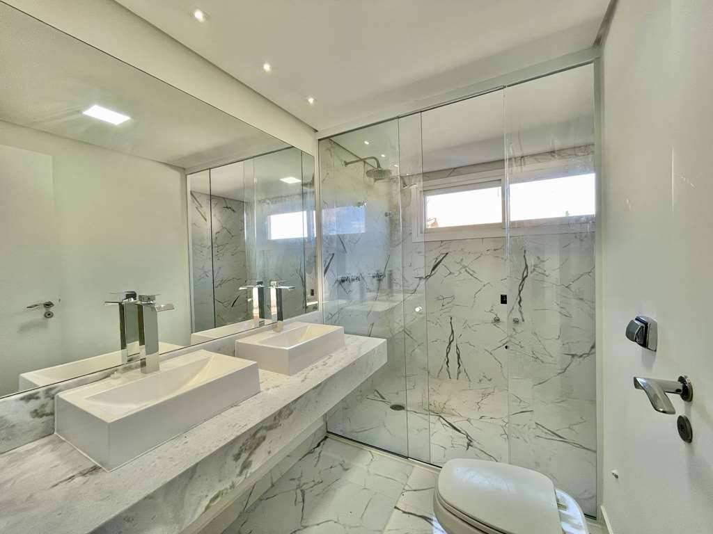 Casa à venda e aluguel com 4 quartos, 490m² - Foto 30