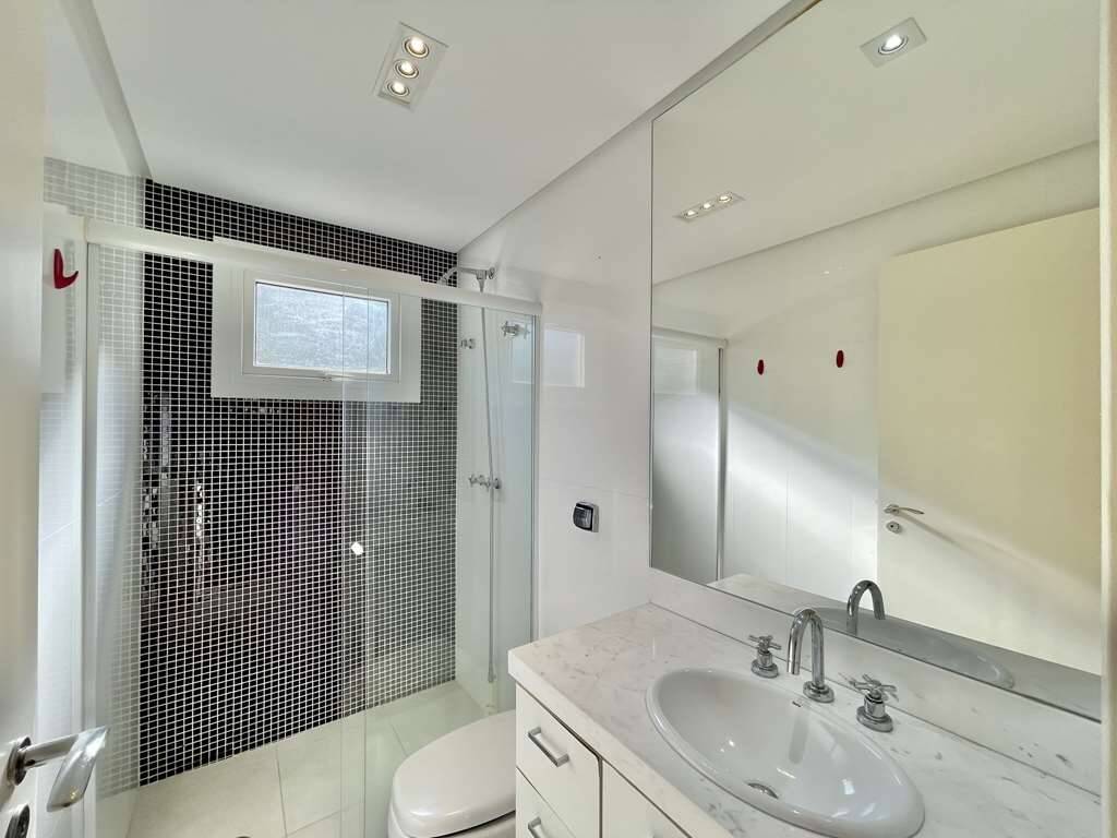 Casa à venda e aluguel com 4 quartos, 490m² - Foto 37