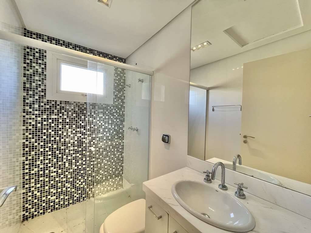 Casa à venda e aluguel com 4 quartos, 490m² - Foto 47