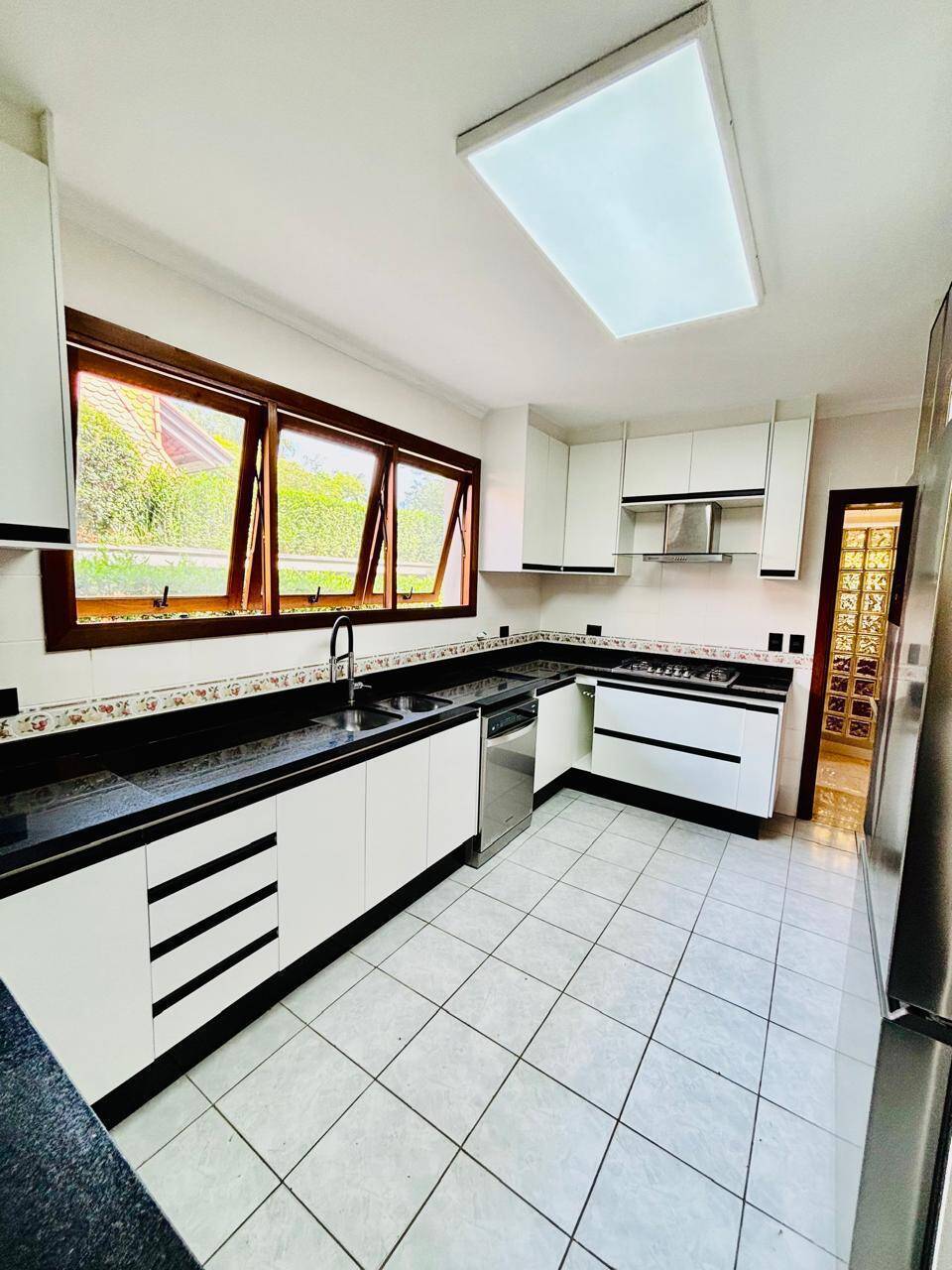 Casa à venda e aluguel com 4 quartos, 520m² - Foto 14