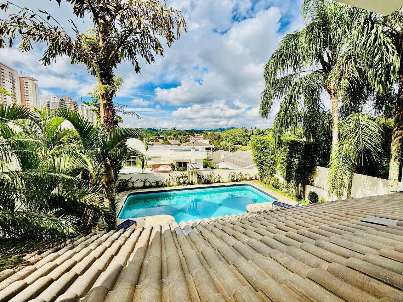 Casa à venda e aluguel com 4 quartos, 520m² - Foto 16