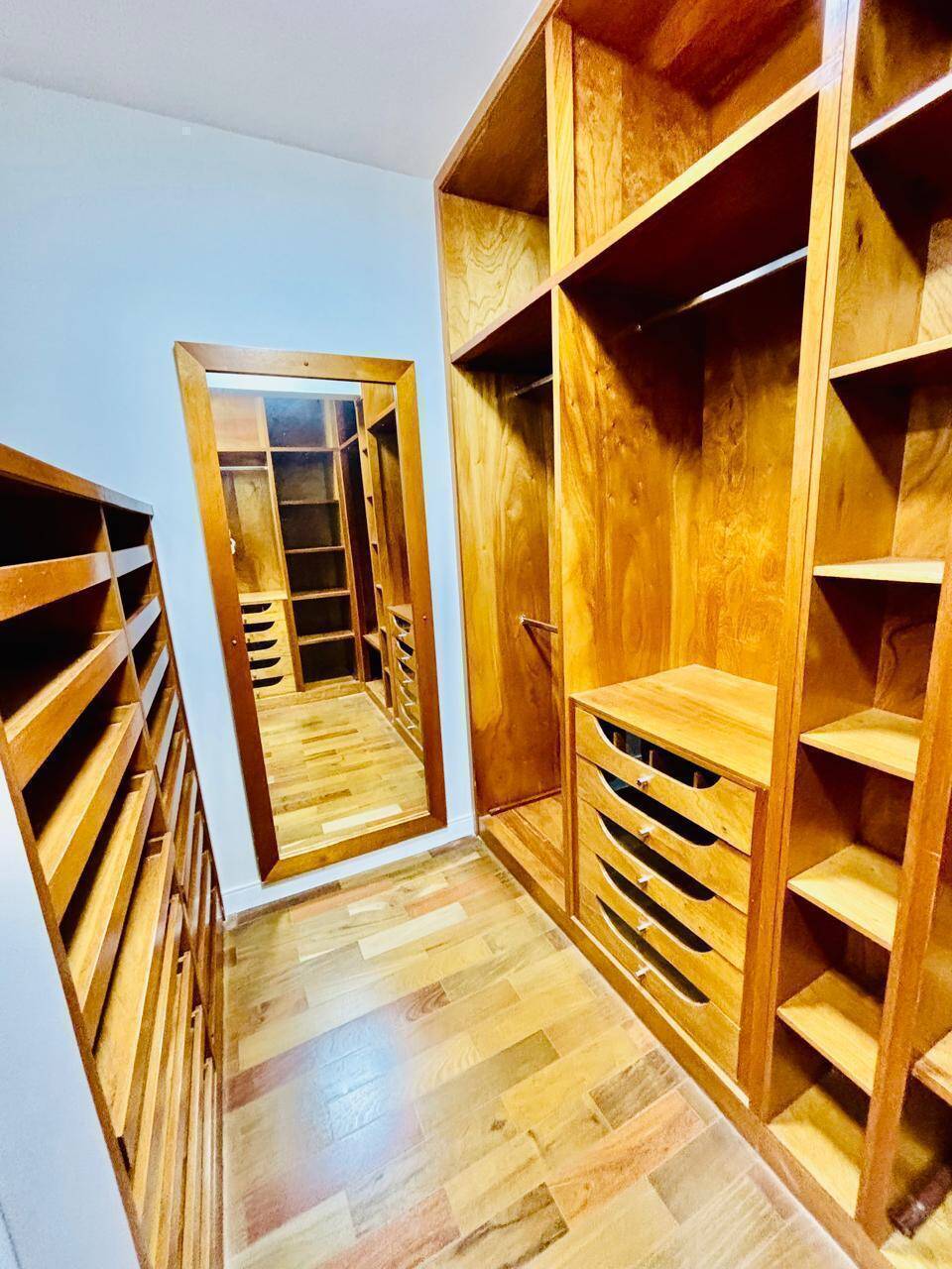 Casa à venda e aluguel com 4 quartos, 520m² - Foto 22