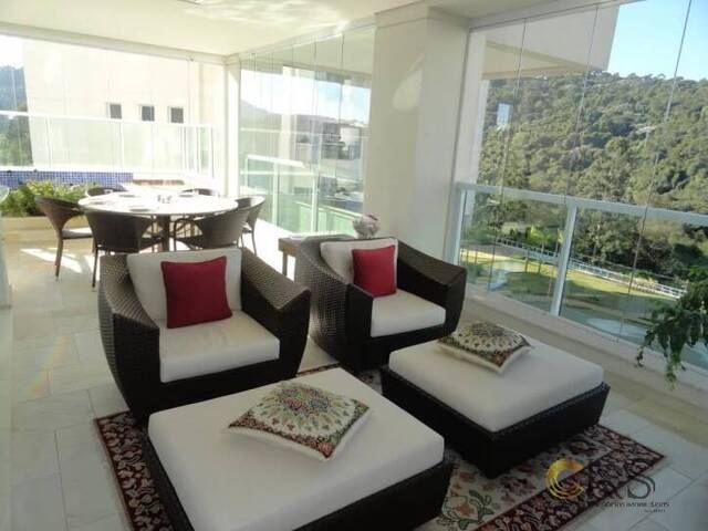 Apartamento para Venda em Santana de Parnaíba - 2