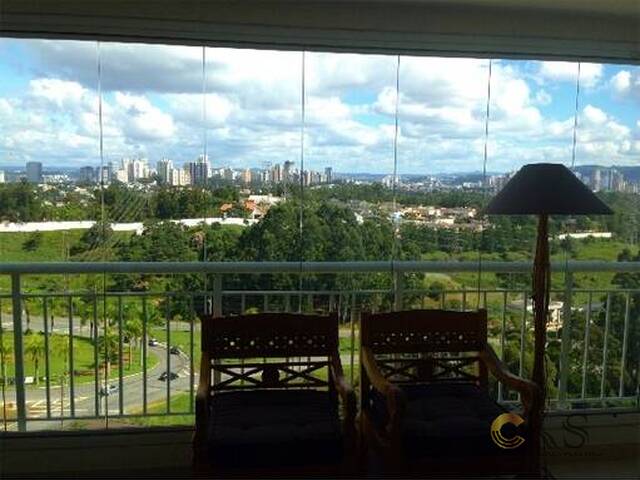 Apartamento para Venda em Santana de Parnaíba - 3