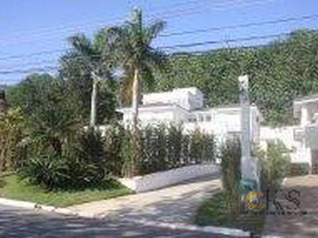 #1254 - Casa em condomínio para Locação em Santana de Parnaíba - SP