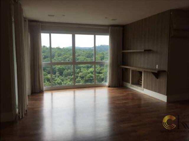 Apartamento para Venda em Santana de Parnaíba - 5