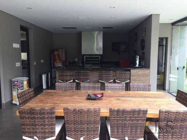 Casa para Venda em Santana de Parnaíba - 3