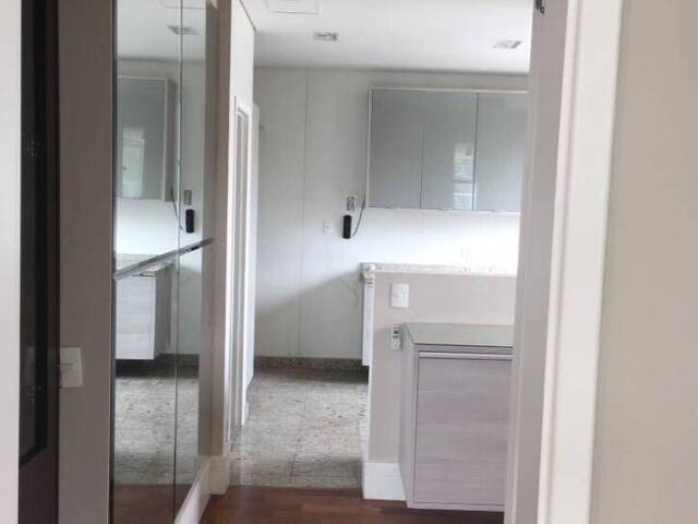 Apartamento para Venda em Santana de Parnaíba - 5