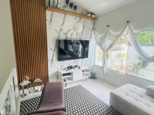 Casa para Locação em Santana de Parnaíba - 2