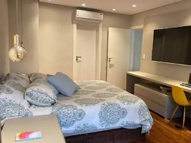 Casa para Venda em Santana de Parnaíba - 4