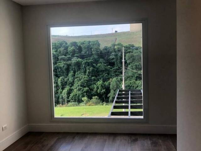 Casa para Venda em Santana de Parnaíba - 4