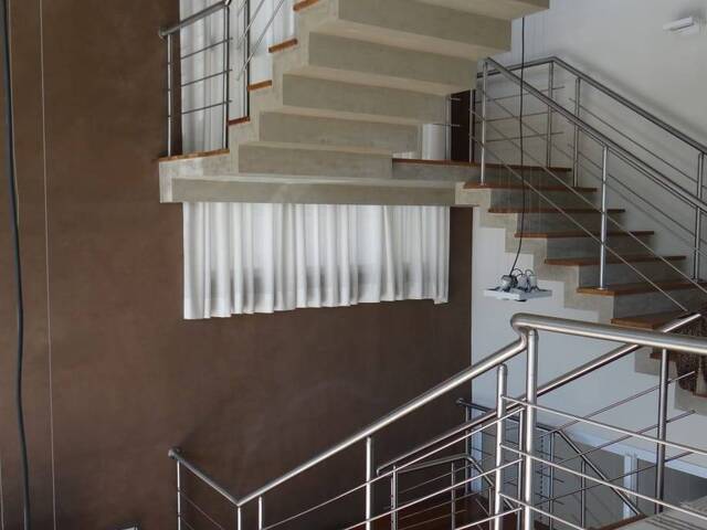 Casa para Venda em Santana de Parnaíba - 5