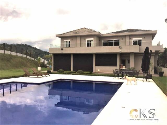 Casa para Venda em Santana de Parnaíba - 3