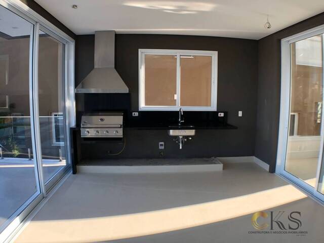 Casa para Venda em Santana de Parnaíba - 5
