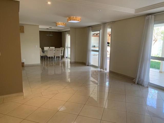 #1440 - Casa para Venda em Santana de Parnaíba - SP