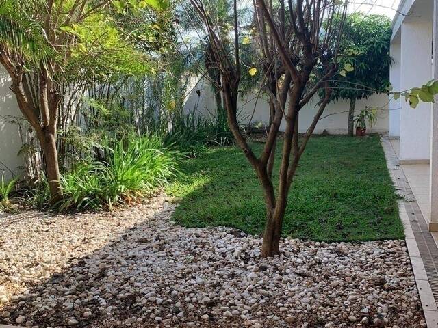 Casa para Venda em Santana de Parnaíba - 2