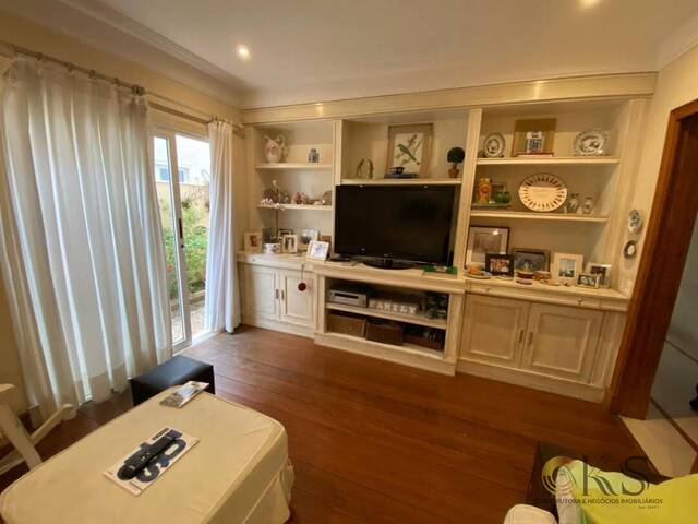 Casa para Venda em Santana de Parnaíba - 5