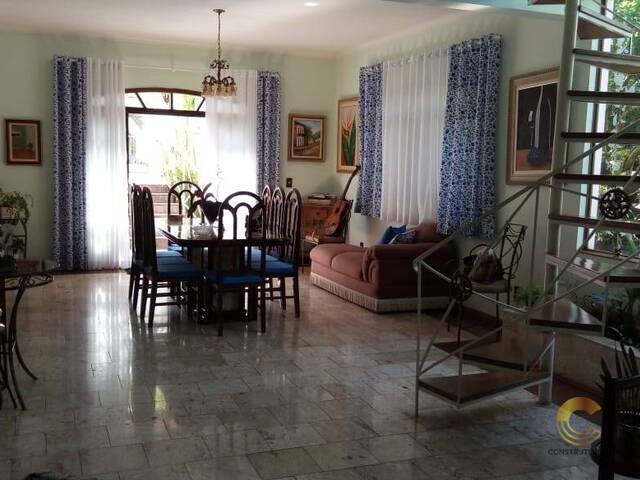 Casa para Venda em Santana de Parnaíba - 3