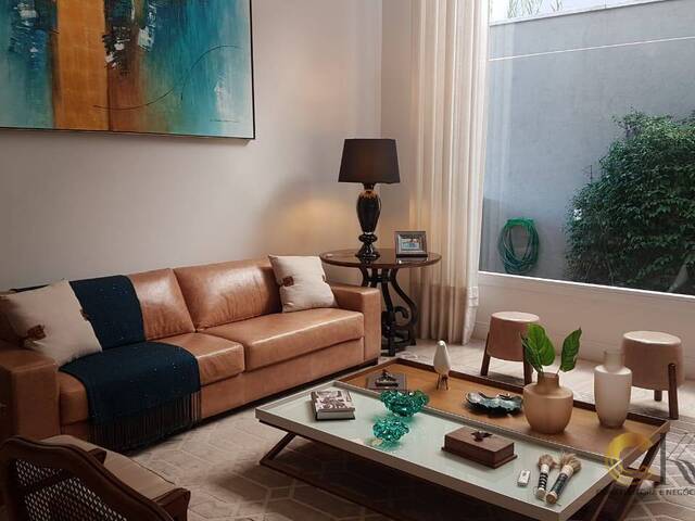 Casa para Venda em Santana de Parnaíba - 5