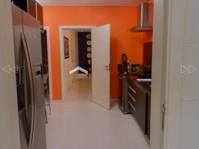 Casa para Venda em Santana de Parnaíba - 4