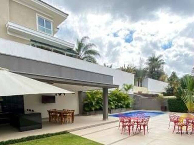 Casa para Venda em Santana de Parnaíba - 3