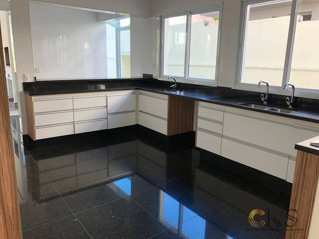 Casa para Venda em Santana de Parnaíba - 4