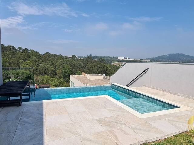 Casa para Venda em Santana de Parnaíba - 3