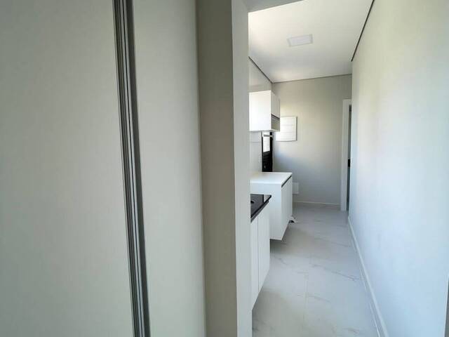 Casa para Venda em Santana de Parnaíba - 5
