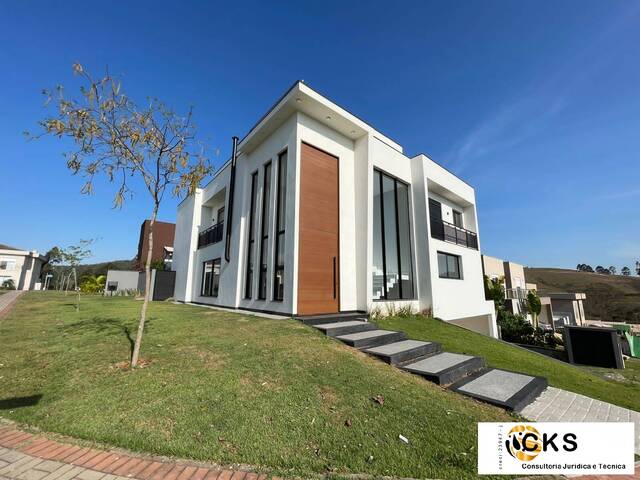 #1606 - Casa para Venda em Santana de Parnaíba - SP