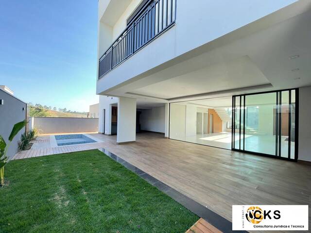 #1606 - Casa para Venda em Santana de Parnaíba - SP