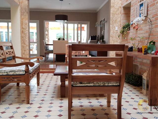 Casa para Venda em Santana de Parnaíba - 2