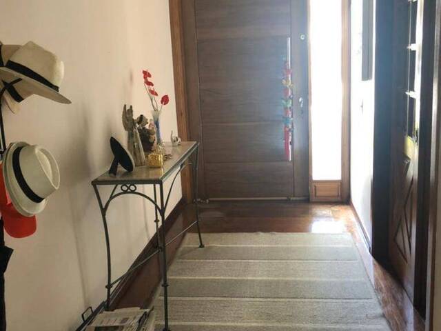 Casa para Venda em Santana de Parnaíba - 5