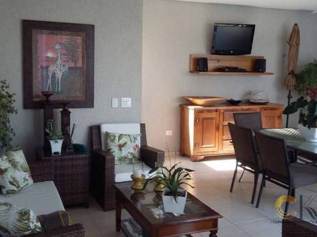 Casa para Venda em Santana de Parnaíba - 2