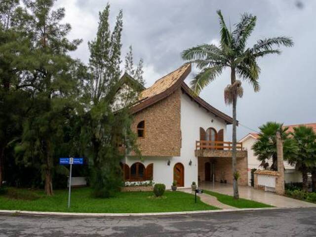 #1681 - Casa para Venda em Santana de Parnaíba - SP