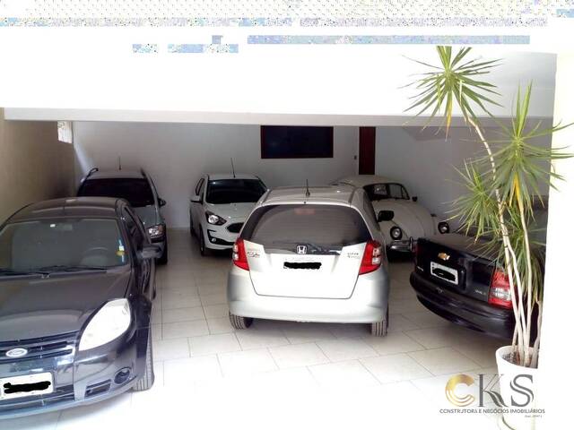 Casa para Venda em Santana de Parnaíba - 5