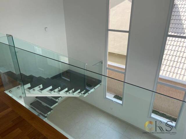 Casa para Venda em Santana de Parnaíba - 3