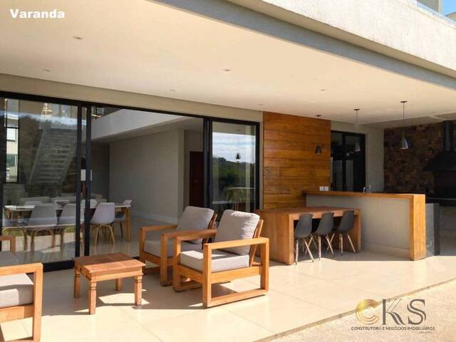 Casa para Venda em Santana de Parnaíba - 4
