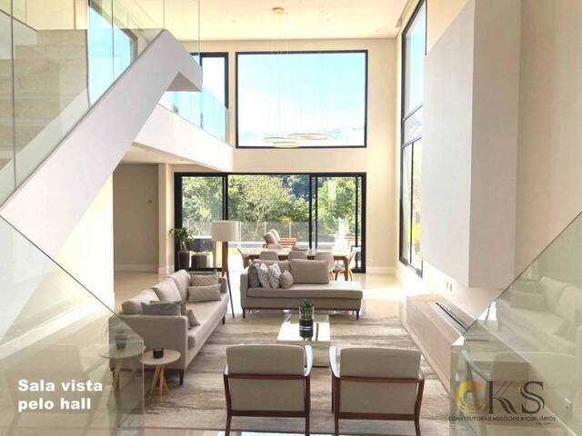 Casa para Venda em Santana de Parnaíba - 5