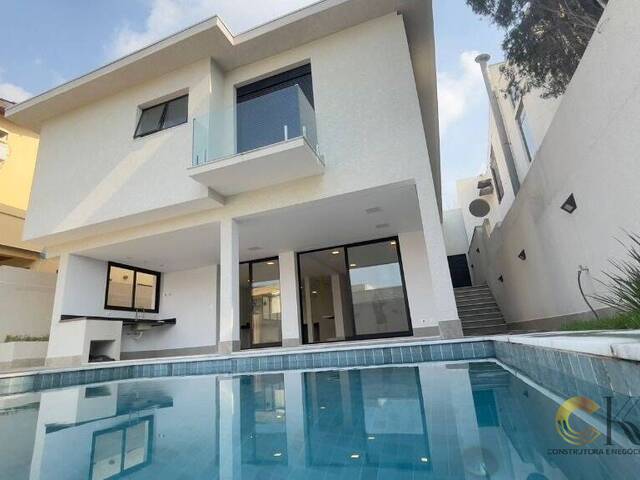 Casa para Venda em Santana de Parnaíba - 3