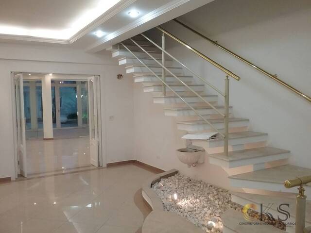 Casa para Venda em Santana de Parnaíba - 5