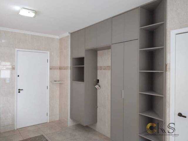 Casa para Venda em Santana de Parnaíba - 5