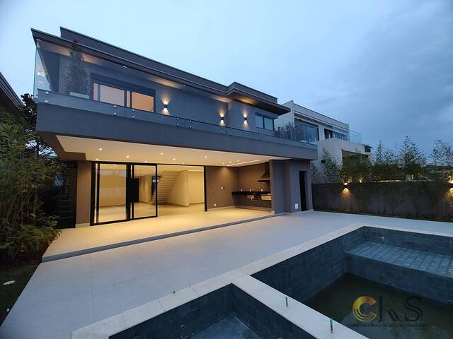 Casa para Venda em Santana de Parnaíba - 3
