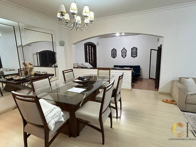 Casa para Venda em Santana de Parnaíba - 3