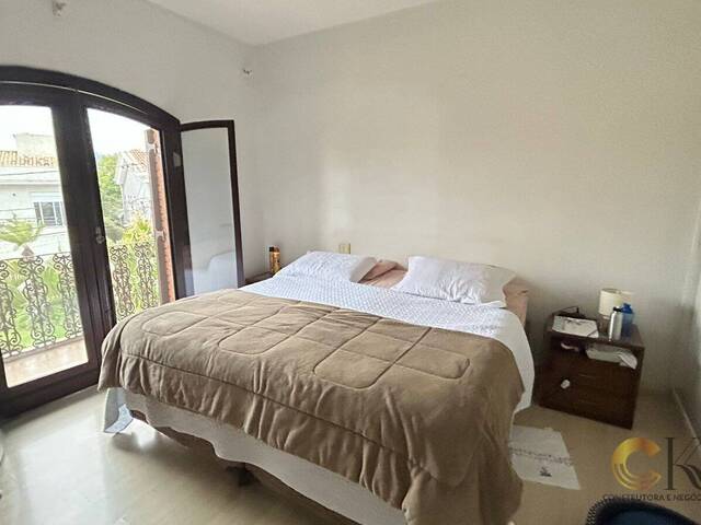 Casa para Venda em Santana de Parnaíba - 5