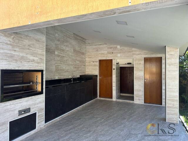 Casa para Venda em Santana de Parnaíba - 3