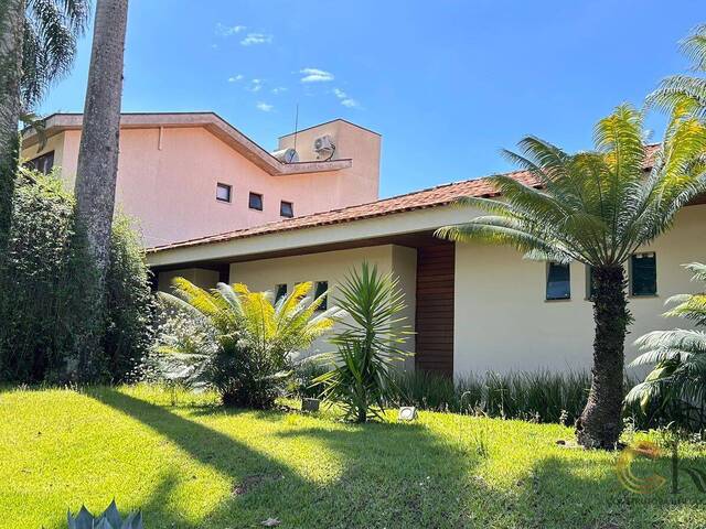 Casa para Venda em Santana de Parnaíba - 3
