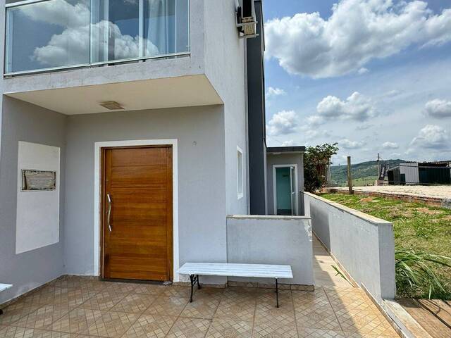Casa para Venda em Pardinho - 3