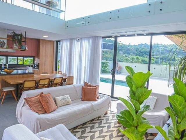 Casa para Venda em Santana de Parnaíba - 2